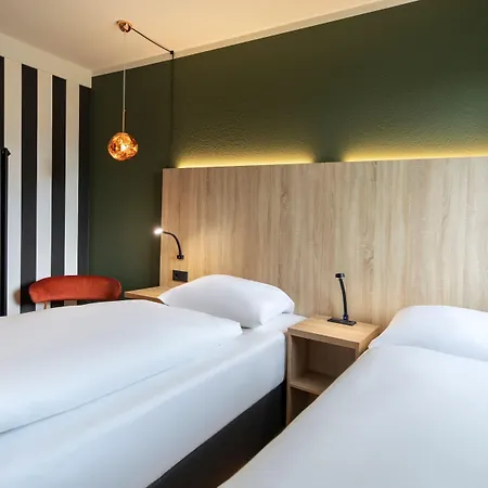 מלון Achat Monheim am Rhein